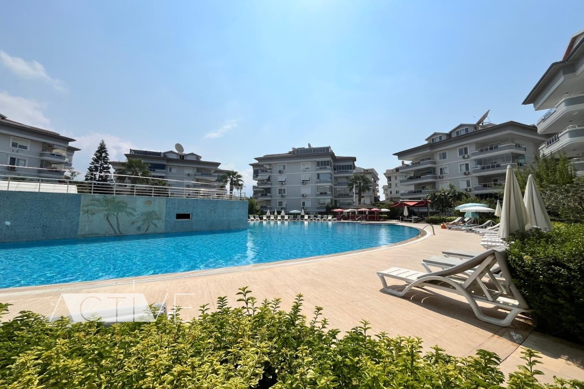 Wohnung 160qm in Alanya, zentrale Lage, 3 Schlafzimmer, 2 Bäder, Pool