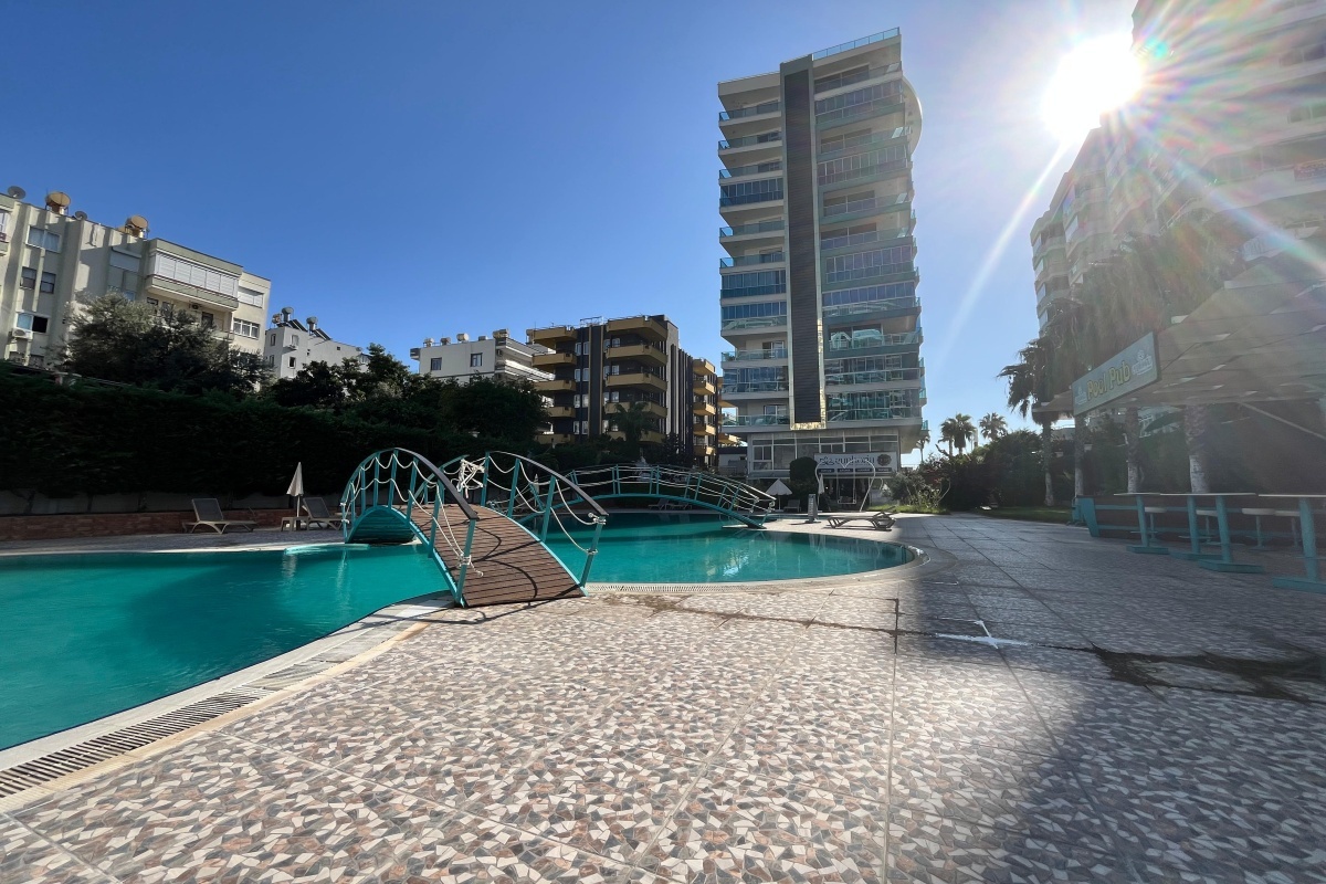 Studio-Wohnung 40qm direkt am Meer in Alanya, Neubau, 1 Schlafzimmer, 1 Bad, Pool